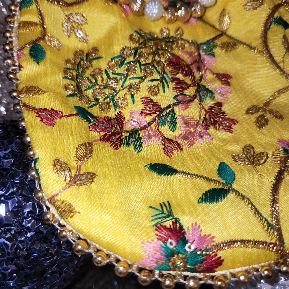 Drawstring Clutch - Picture 7 of 11